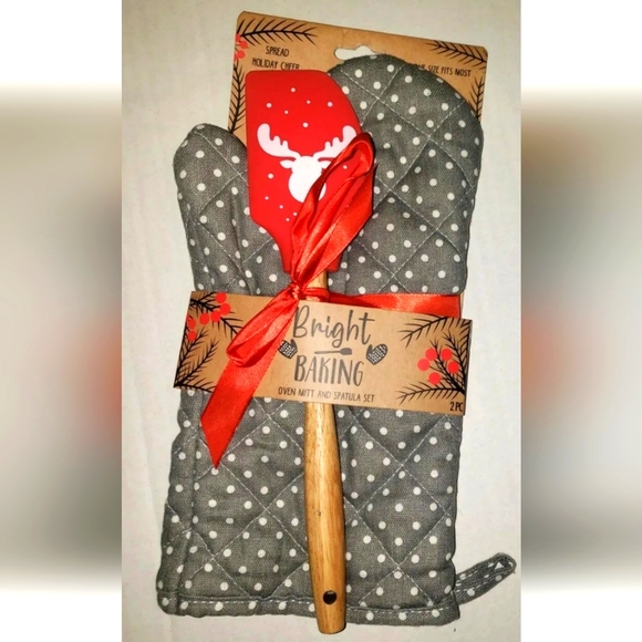 Bright Baking Other - : * Bright Baking Holiday christmas 2pc Oven Mitt and Spatula Set winter deer